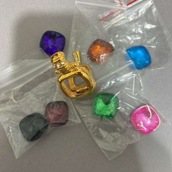 Vintage Joan Rivers Pendant Interchangeable Stone Purple Crystal Gold Toned. - Picture 8 of 12